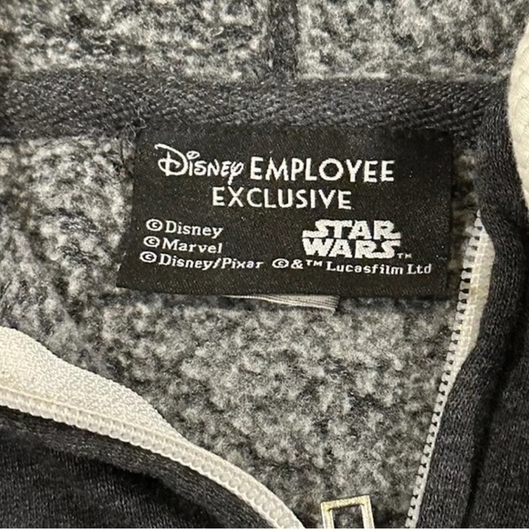 Disney Employee Exclusive Marvel Star Wars Captain America Zip Up Hoodie Medium - Picture 4 of 6